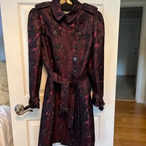Burberry size USA 8/ UK 10 trench coat in purple/black, dark fuchsia pattern